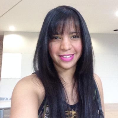 Enamorada de la vida ,abogada, mujer de una sola palabra,amo a dios mi familia y amigos sobre todas las cosas