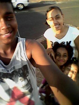O bonito me encanta, mas o sincero  Ahh... esse me fascina!! ツ [̲̅ə̲̅٨̲̅٥̲̅٦̅]