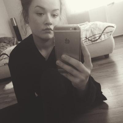 nicole_80s's profile picture. Follow me I follow back Instagram:nicolemareea Tumblr:http://t.co/gJBDpikQtK