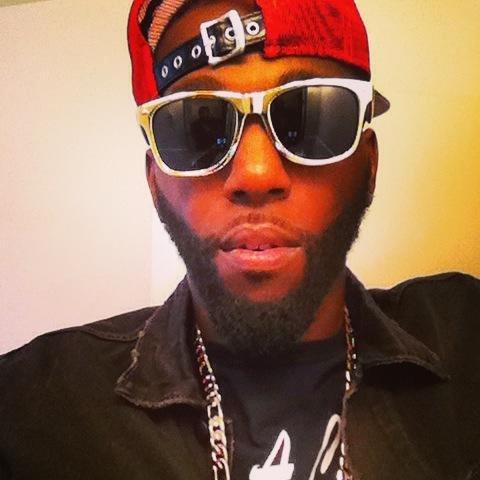 rap artist/song writer from camden NEW JERSEY check my music out by clicking the link below.. follow i follow back!             IG-yungroc103     FB-yungroc