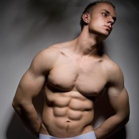 IFBB Pro, ON Nutrition.