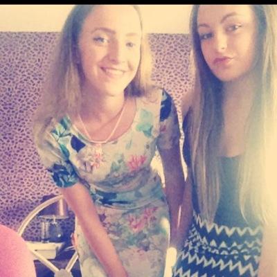 MaisieJake's profile picture. 