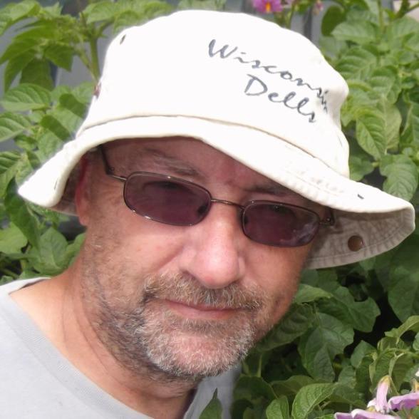 Hi, my name is James, Founder and creator of https://t.co/VpMCNtGW62. Promoting no-dig gardening methods for growing vegetables in particular using organic