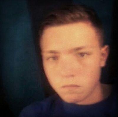 kiankerr2's profile picture. fb-kian kerr
sc-kian01kerr
instagram-kian_kerr