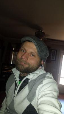 I am a Family man, Tattoo Artist, and all around a funny guy who likes to make others laugh.