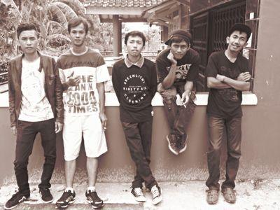 More than just a Punx band..We are Friends,Family,and Funny
| Call or Message : +62896-0564-0479 | Pin 
53DA5ED5 | Hear & Enjoy Our Song !  t.co/6LQMXM
