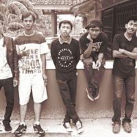 We are Family (@onggloh_punk) 's Twitter Profile