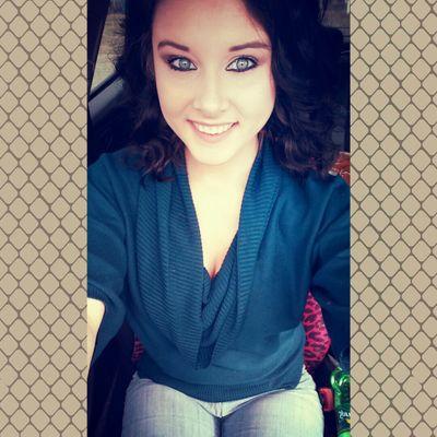 19✊Taken since 6.15.12✌Drinkin' beer, shootin' shit and hittin' dirties✋IG: ashlynn_2013