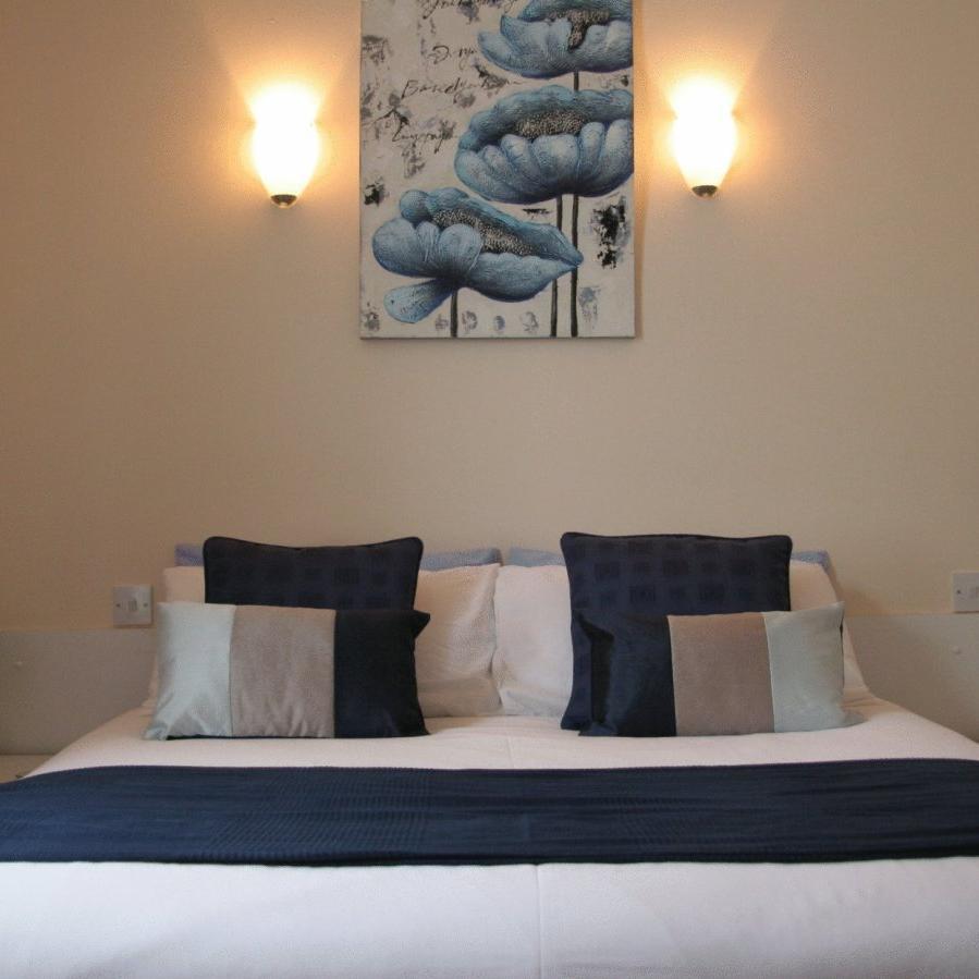 We are a clean-cut, quality - beautiful 3* B&B that caters for predominately for couples and children over 5. For Bookings & enquiries, Call Us On 01253 341580
