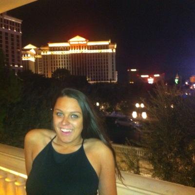 sschell93's profile picture. prepare to be underwhelmed 
Venmo: @sara-schell