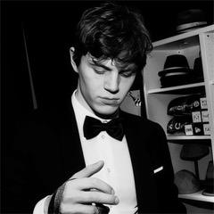 i mean who doesn't like hot people