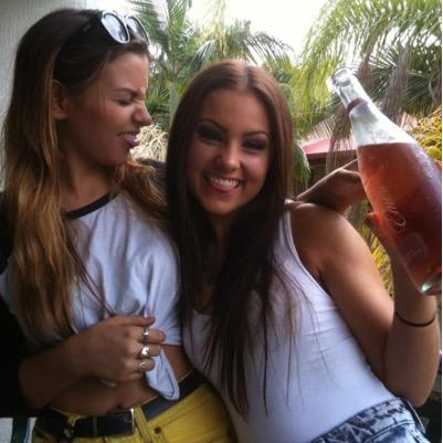 greeyskyee's profile picture. 19 | Makeup artist | California