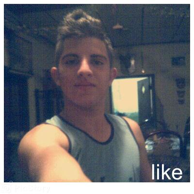 Soy un xavo muy trankilo y amistoso y me gusta tenr amistades muy vuenas