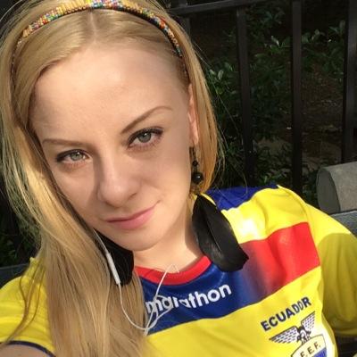 mellc19sb's profile picture. The Key To BEING HAPPY Is Knowing You Have The Power To Choose What You Accept And What To Let Go♥️