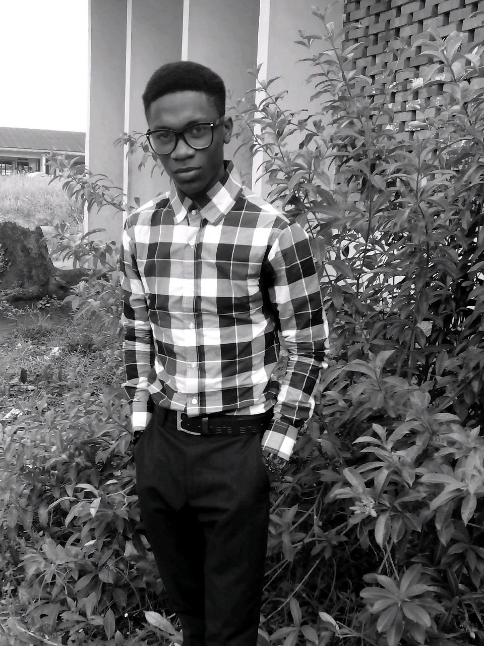 Egdening 4d gr8est,nt a self centerd being