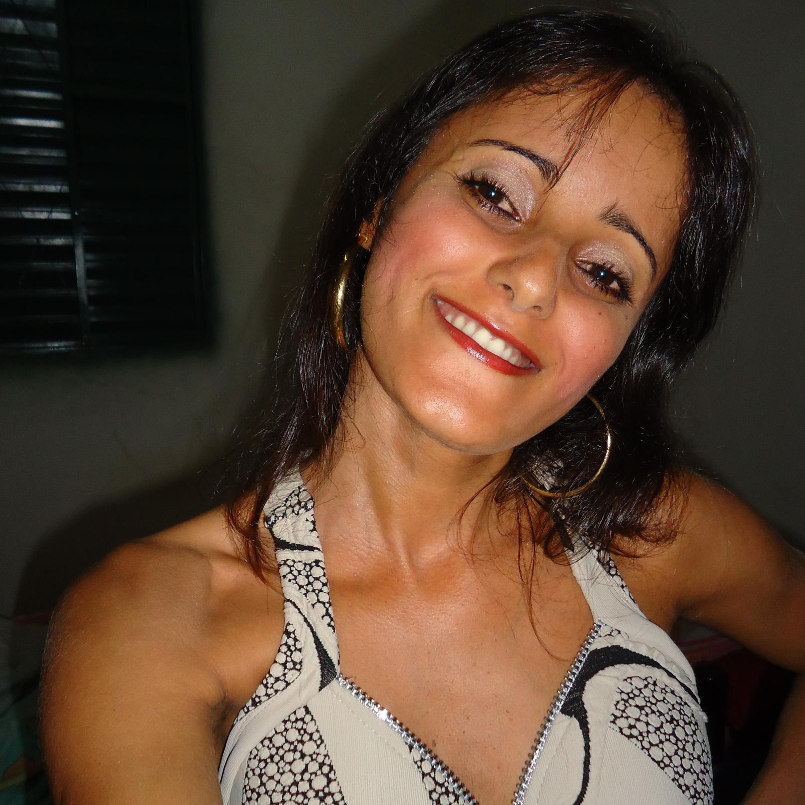 quem quiser ter uma amiga?conte comigo sempre.esse e meu twitter oficial se vc quiser estou aqui.