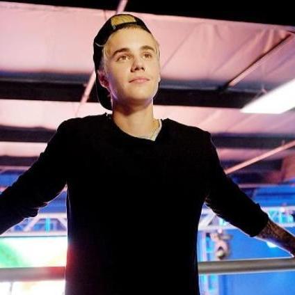 If Justin is down,Im down.If he's up,Im up.I love him more than my life!And I'll never let him.With Justin, we can make the world better. #4ever kidrauhl█♥█∞