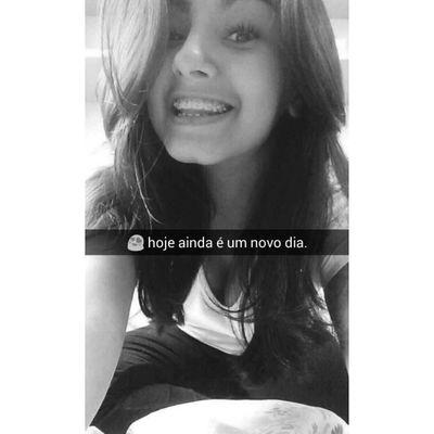 Se a chuva é purificação, então deixa molhar ... ☔☁ Snap: soouza_li adiciona lá?!