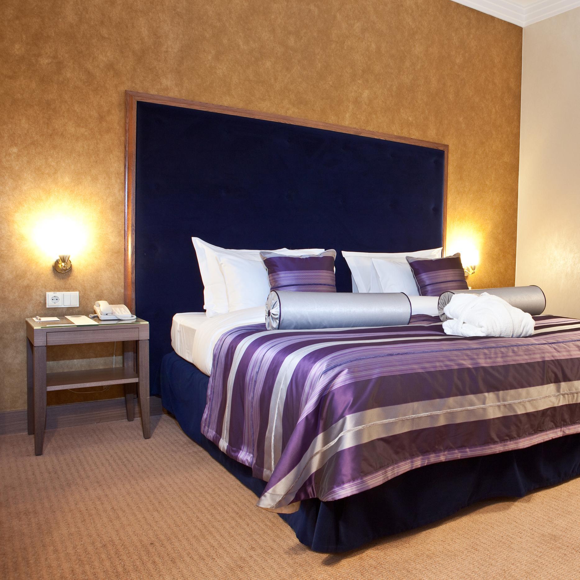 Stoke on Trent Hotels guide to hotelrooms in Stoke on Trent.