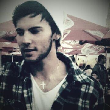 justin7oli's profile picture. 