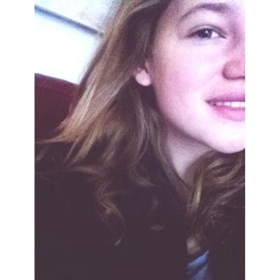 my thoughts are stars i can't fathom into constellations. ✨