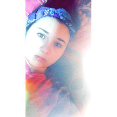 hi im alyssia (like Alyssa but with an I its silent idk ask my mum why.much cooler with an I) follow me on ig: take_off_your_pants && main twitter LizThePunkKid