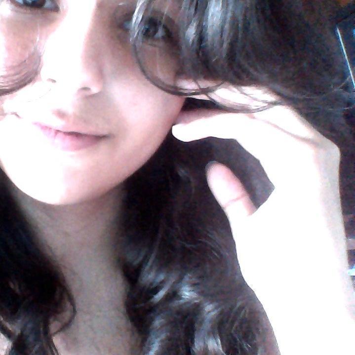 myllorine's profile picture. Se eu fecho os meus olhos, você me surge de novo.                                     Agora toda vez que eu respiro, sua figura se torna muito maior.