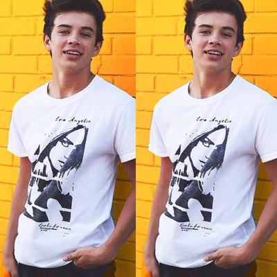 ➫ Matt girl obsessed. Your hero wears cape, mine wear vans ❥