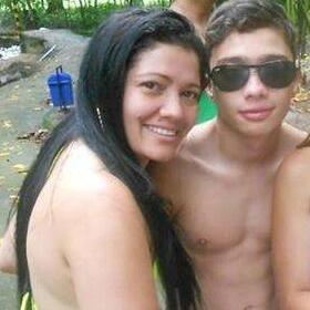 Eres lo mejor que me ha pasado madre de mi vida, siempre estaré contigo, te amaré toda mi vida, fuiste, eres y seras siempre el ADMV. IBAGUÉ- COLOMBIA. #FCB33
