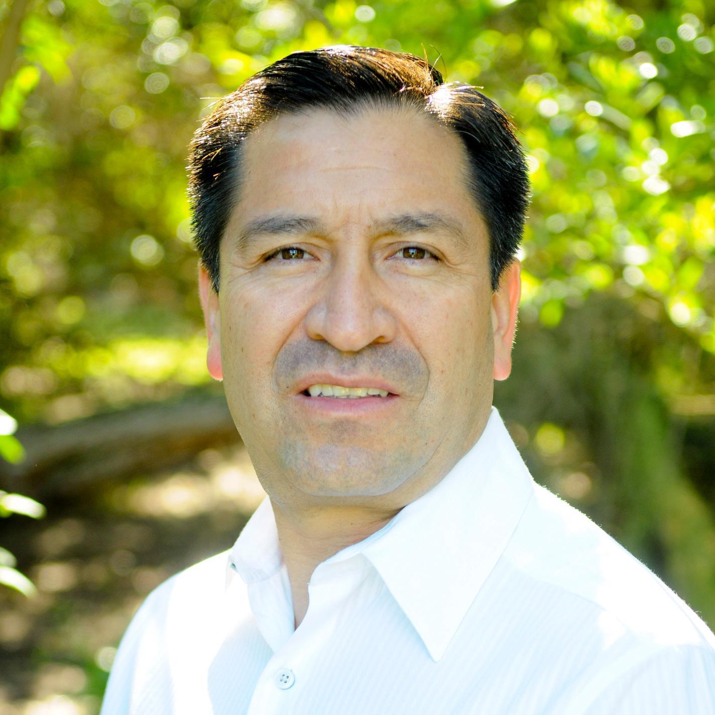Real estate agent since 1996. Short Sales Specialist, standard sales, Trust Sales, Father, Husband, and Soccer Enthusiast!! 714-423-1993. DRE# 01213945