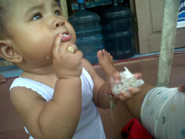 DhieanPertiwi's profile picture. Kebahagia'an ku ada di keluarga kecil ku