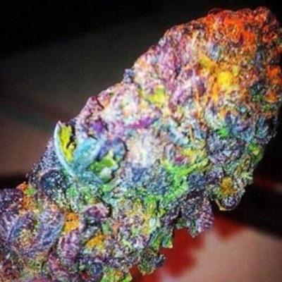Spreading the stank one puff at a time. #LoudPackWorldwide #KushGlobal #Decriminilize #420 #Reefer