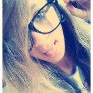 A vida não é problema, é batalha, desafio, cada obstáculo é uma lição..3 bjs @Tru_Smurf ^^