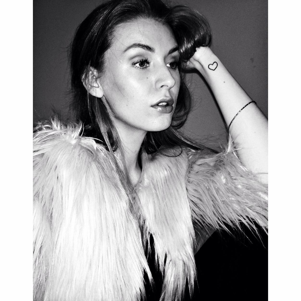 22 | Model | Blogger | Instagram: malin_sahlen | My blog: http://t.co/Jm7OikbJMl |