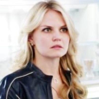 _CaptainSwan__'s profile picture. Two earthquakes and a jump from a beanstalk. I think my brain's still rattling around a little. #CaptainSwan 18+ {RolePlay} Found my love in @PirateHookJones