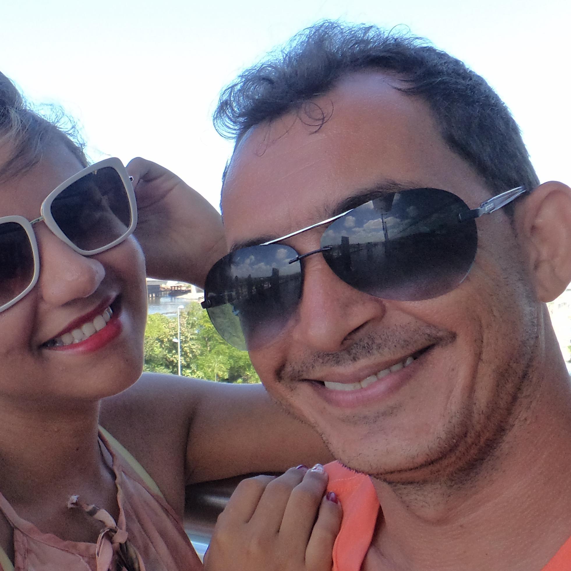 O mundo está nas mãos daqueles que tem a coragem de sonhar e de correr o risco de viver seus sonhos