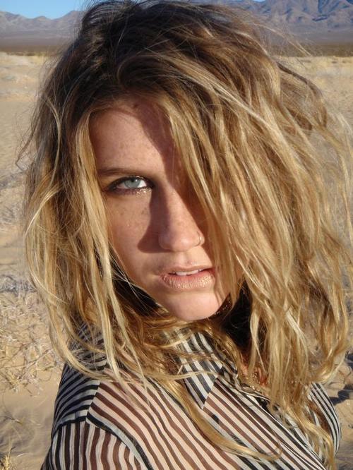 Twitter for Kesha fans in Brazil!