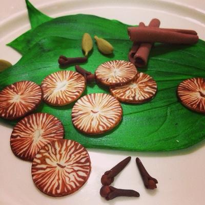 all edible sugar works (100% ދިވެއްސެއްގެ މަސައްކަތް)
