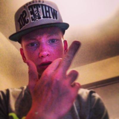 likeimaboss's profile picture. 18 from bath