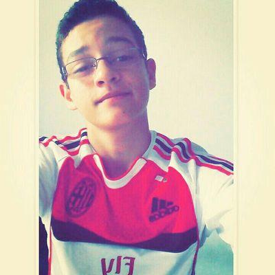 A vida me ensinou a nunca desistir nem ganhar nem perder mais procurar a evoluir

#facebookGustavoLima
Cássia-mg