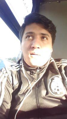 Chingon por naturaleza, cada día amenezco como dios me trajo al mundo: gordo, pero guapo, leve que la vida es breve!!