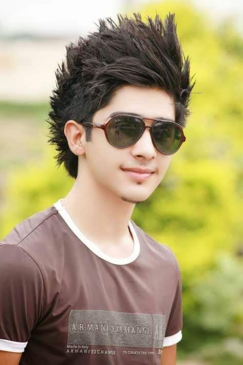 I'm a student of class X n​i like playing pc games.i like gossiping with my cls budies....
