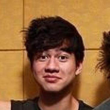 Tweet reasons you love Calum and/or what he's done for you using #CalumGivesMeHope
