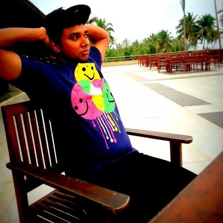 roshanz90's profile picture. 