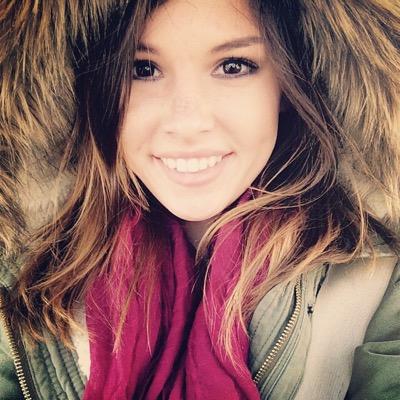 vitoriazera's profile picture. Future NDMU graduate 15'
Cat mom & Feminist