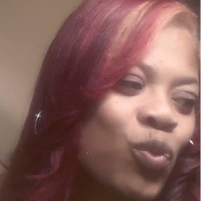 2hottina's profile picture. 