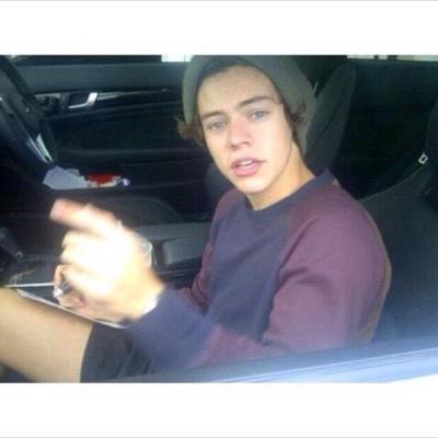 follow @smxkerstyles