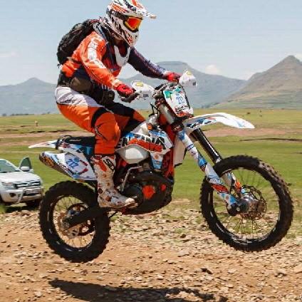 leefitz721's profile picture. 