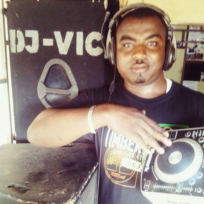 MUSIC DJ & SOUND ENGINEER