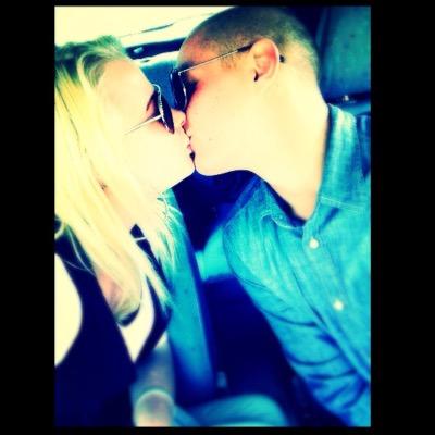 Ik hou heel veel van jouw baby♡ 
Dikke Kus&Knuffel van jouw meisjee :$

♡27 Oktober '14♡